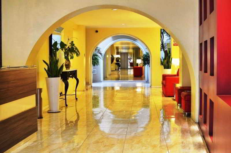 Hotel Casa Andina Standard Trujillo Plaza Esterno foto