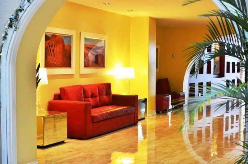 Hotel Casa Andina Standard Trujillo Plaza Esterno foto